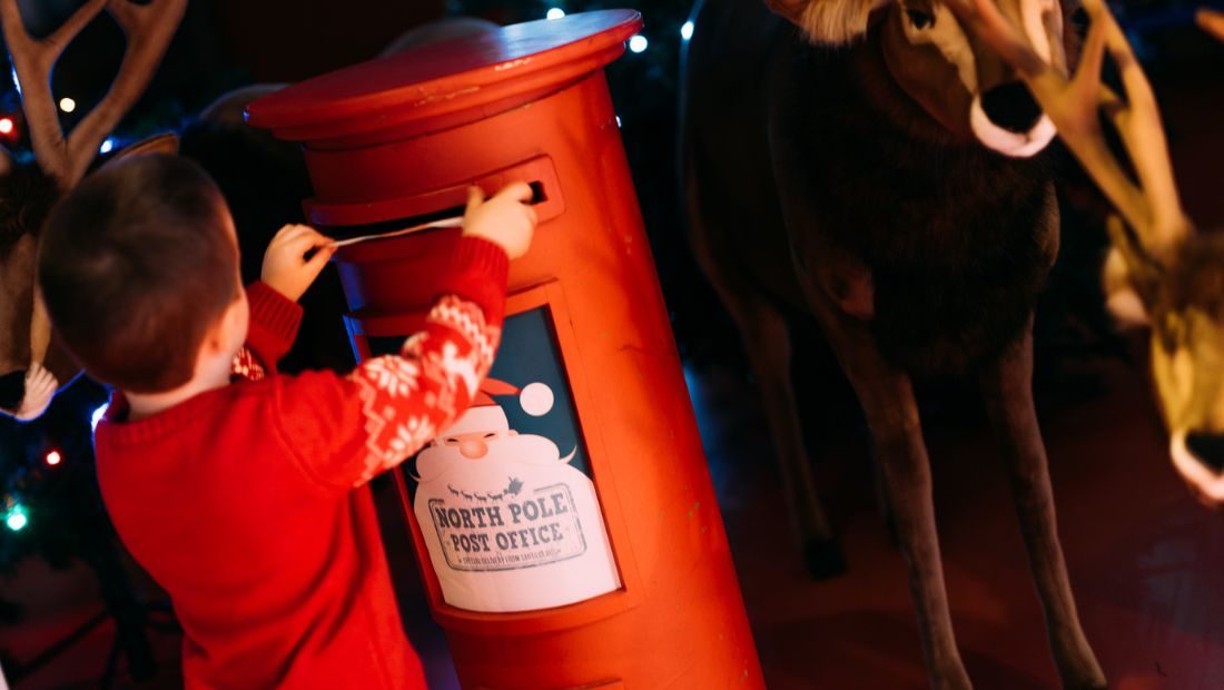 1100x620 Christmas Post Box