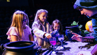 1100x620 Halloween 8